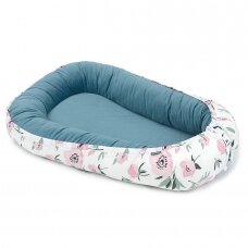 MamoTato baby nest ( cocoon ) - double-sided, velvet, flowers, white / blue MamoTato baby nest ( cocoon ) - double-sided, velvet, flowers, white / blue
